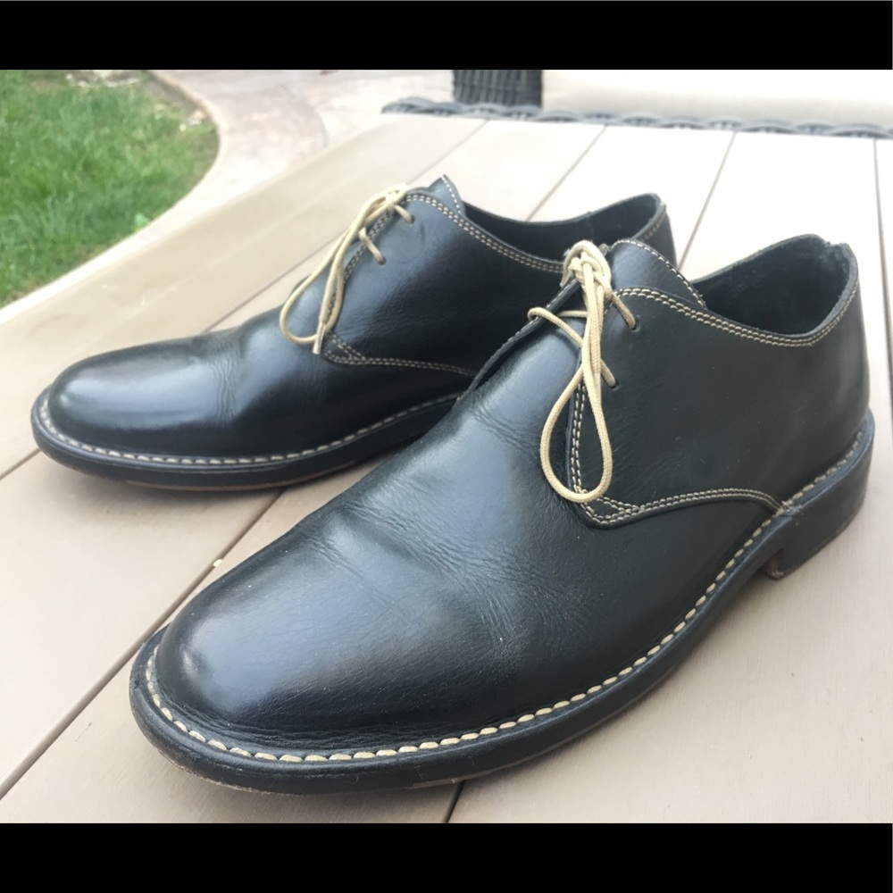 Cole Haan Country - Size 10 Black Oxfords